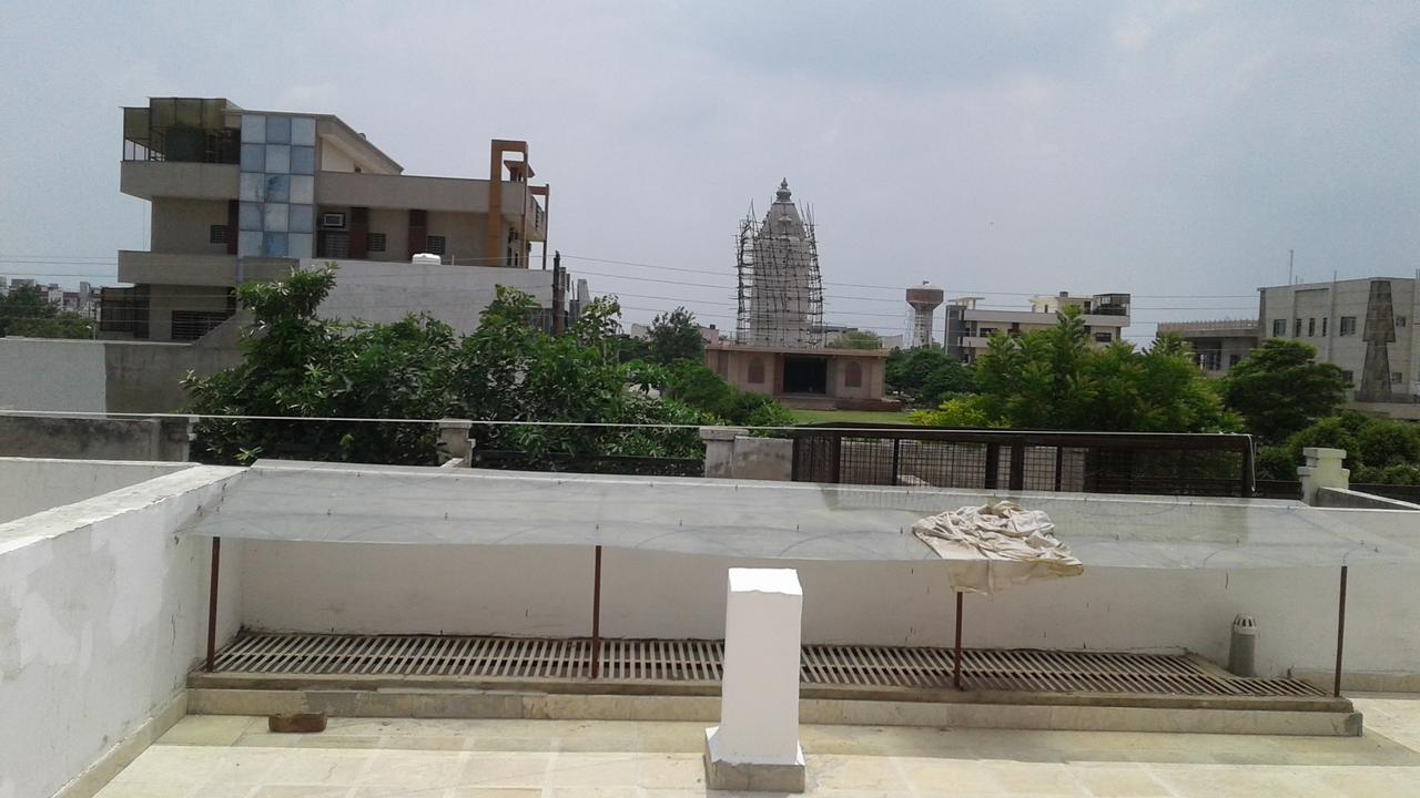 Paradise Villa Vrindavan Bagian luar foto